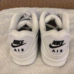 Men’sw Nike Air Max 90 Casual Shoes - 10.5 -  Brand New