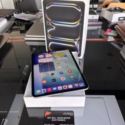 Apple 11” iPad Pro M5 256GB WiFi! 90 day warranty! We offer financing!