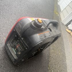 1600 /2000 Predator Generador 