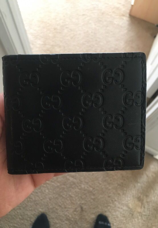 Gucci wallet!!! Brand new