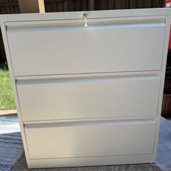 Lateral File Cabinet -3 Drawer, White
