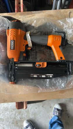 Ridgid Nail Gun 2” 16 Gauge Pistola De Clavos 2” 16 Gauge