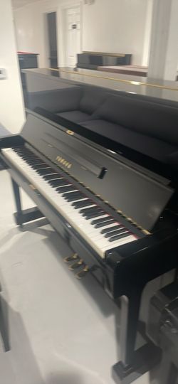 Yamaha upright piano