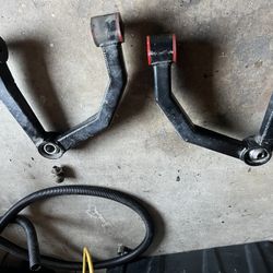 Dirt king Boxed Upper Control Arms Tundra 