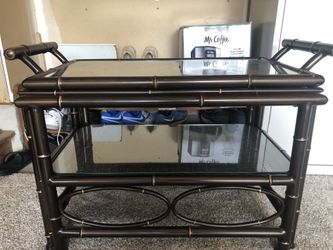 Wicker table with separate serving tray