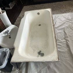 Cast Iron Bathtub