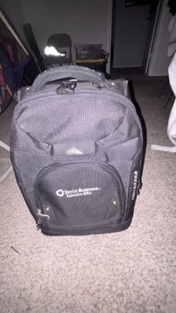 Travel Suit Case That Turns Into Back Pack 