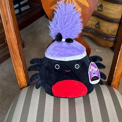 Squishmallow Bella Small 