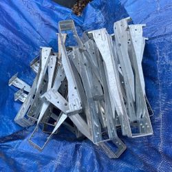 Simpson TGI Hangers ESR 25-23 ITSl.81/11.88  24 Pieces Take All