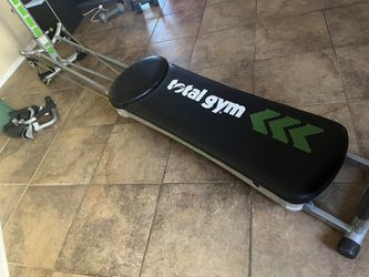 Total Gym APEX G5 Foldable Home Gym - 10 Resistance Levels (Great Condition)