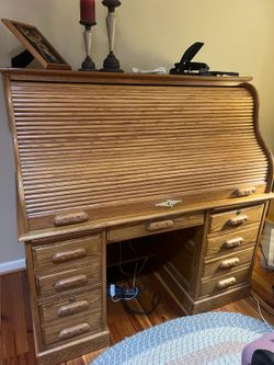 Roll top desk