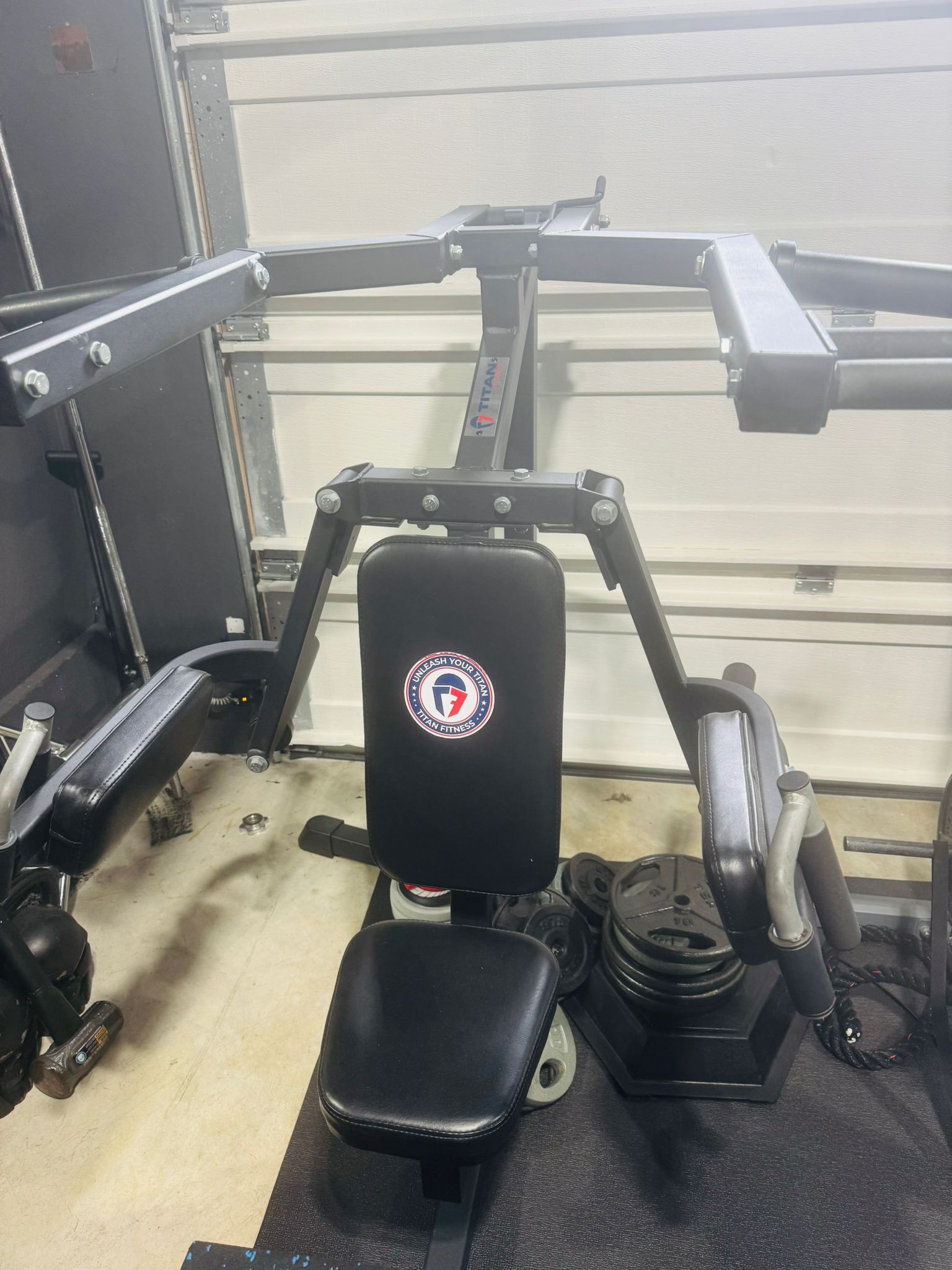 Shoulder Press Equipment