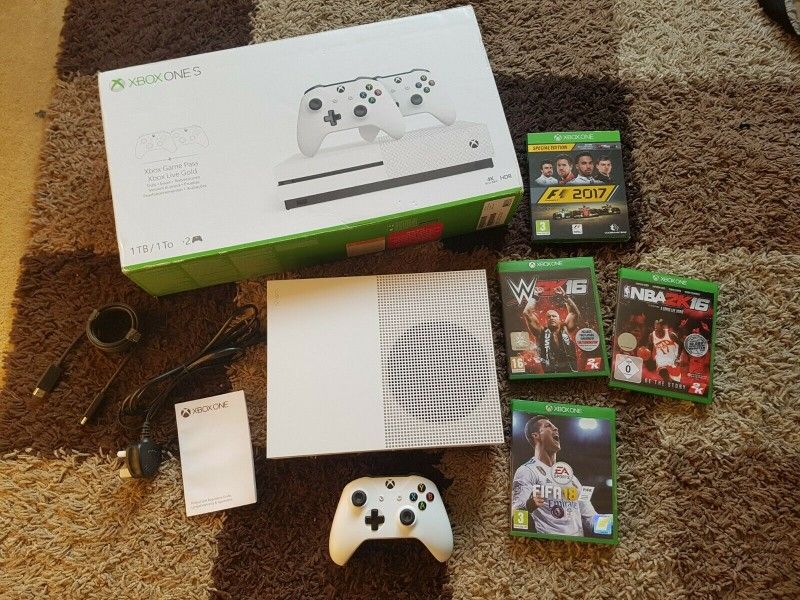 Xbox One with games