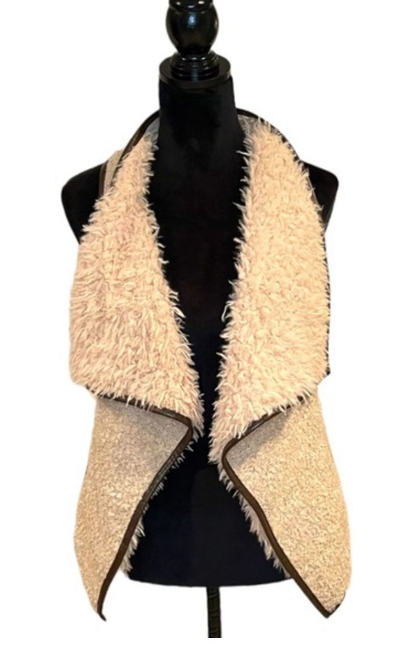 Pomelo open front Sherpa vest