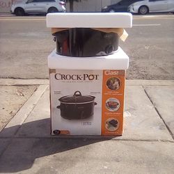 Brand New Crock Pot ( 7lb ) 