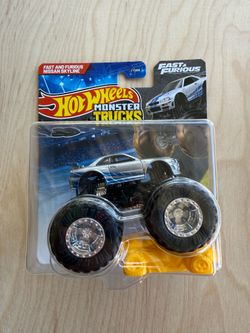 Hot Wheels Monster Trucks Nissan Skyline GT-R R34Fast and Furious Edition 1:64