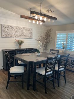 Dinning Table