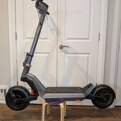 Apolo Electic Hyper Scooter