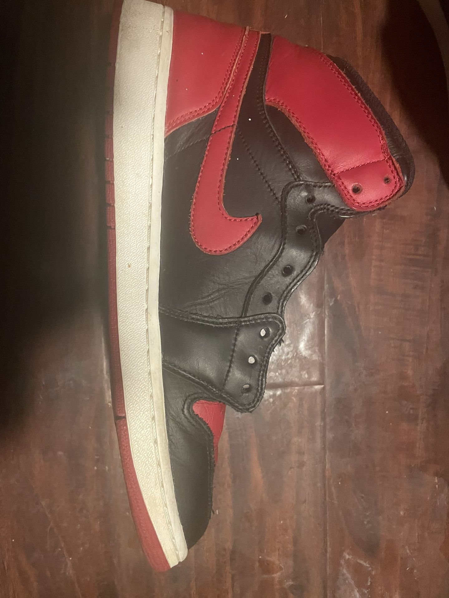 Jordan 1 Mid