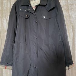 Burberry Woman Raincoat Size 12 