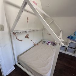 Twin Size House Bed Montessori 