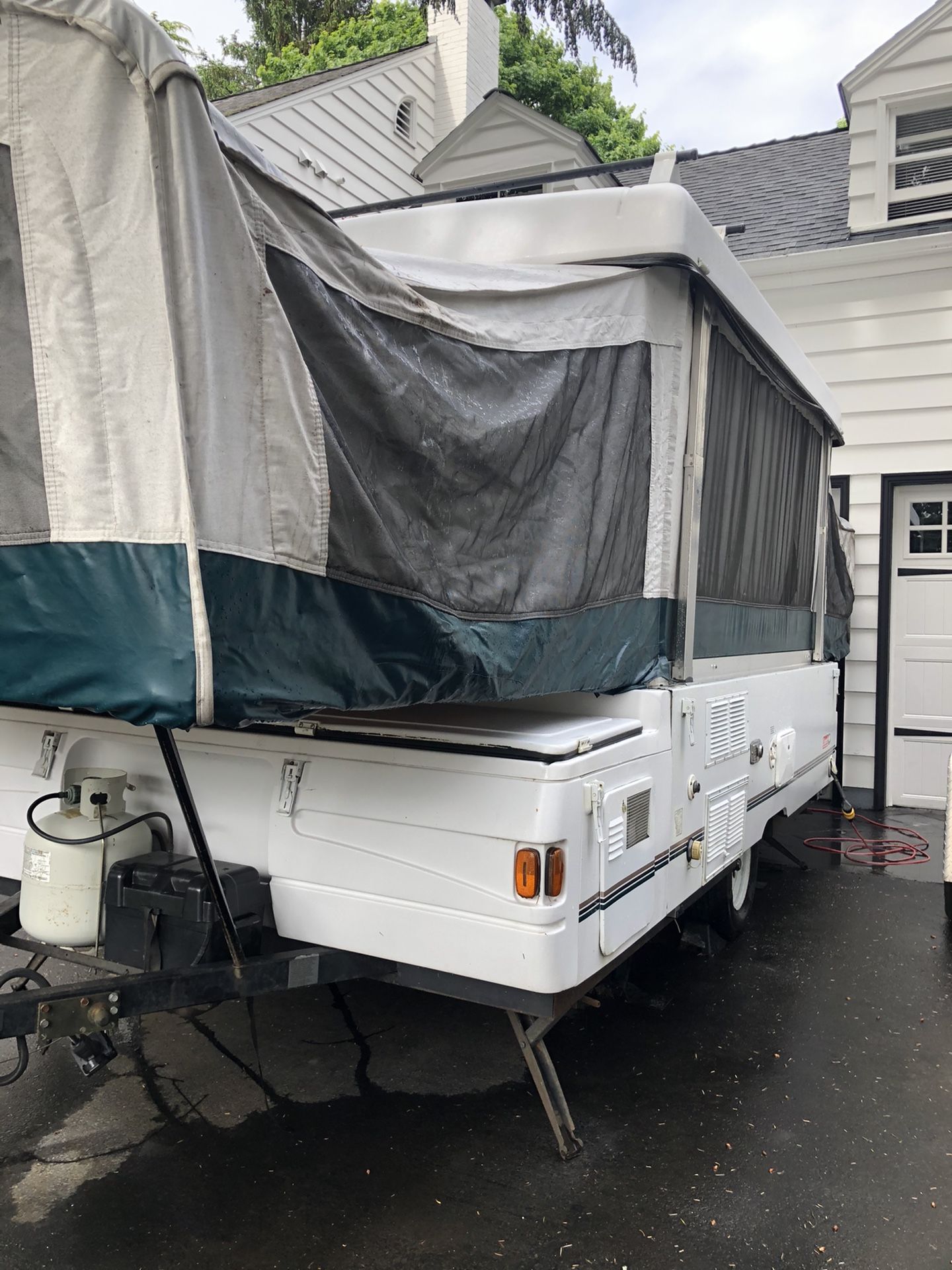 2000 Coleman Cheyenne tent trailer pop up camper for Sale in Lynnwood ...