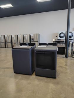 7.3 cu. ft. Vented Smart Gas Dryer in Matte Black with Easy load Door and Sensor Dry Technology