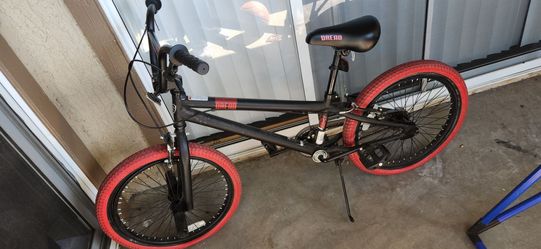 Kent Dread BMX bike