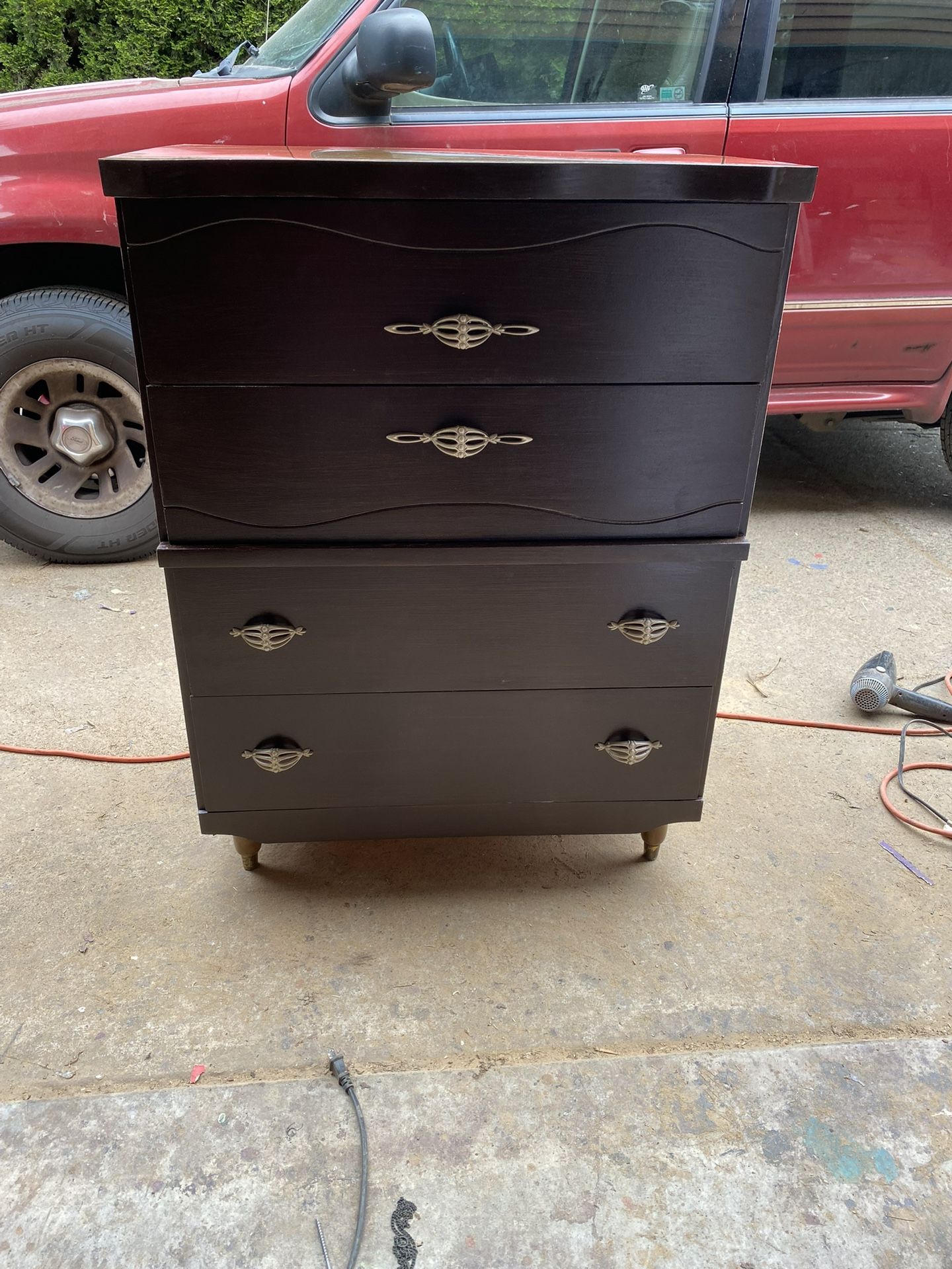 Dresser