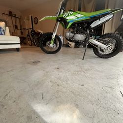 Rfz 125 Only Has 5 Hours On It 