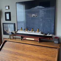 Titanic model 40 Inches Long