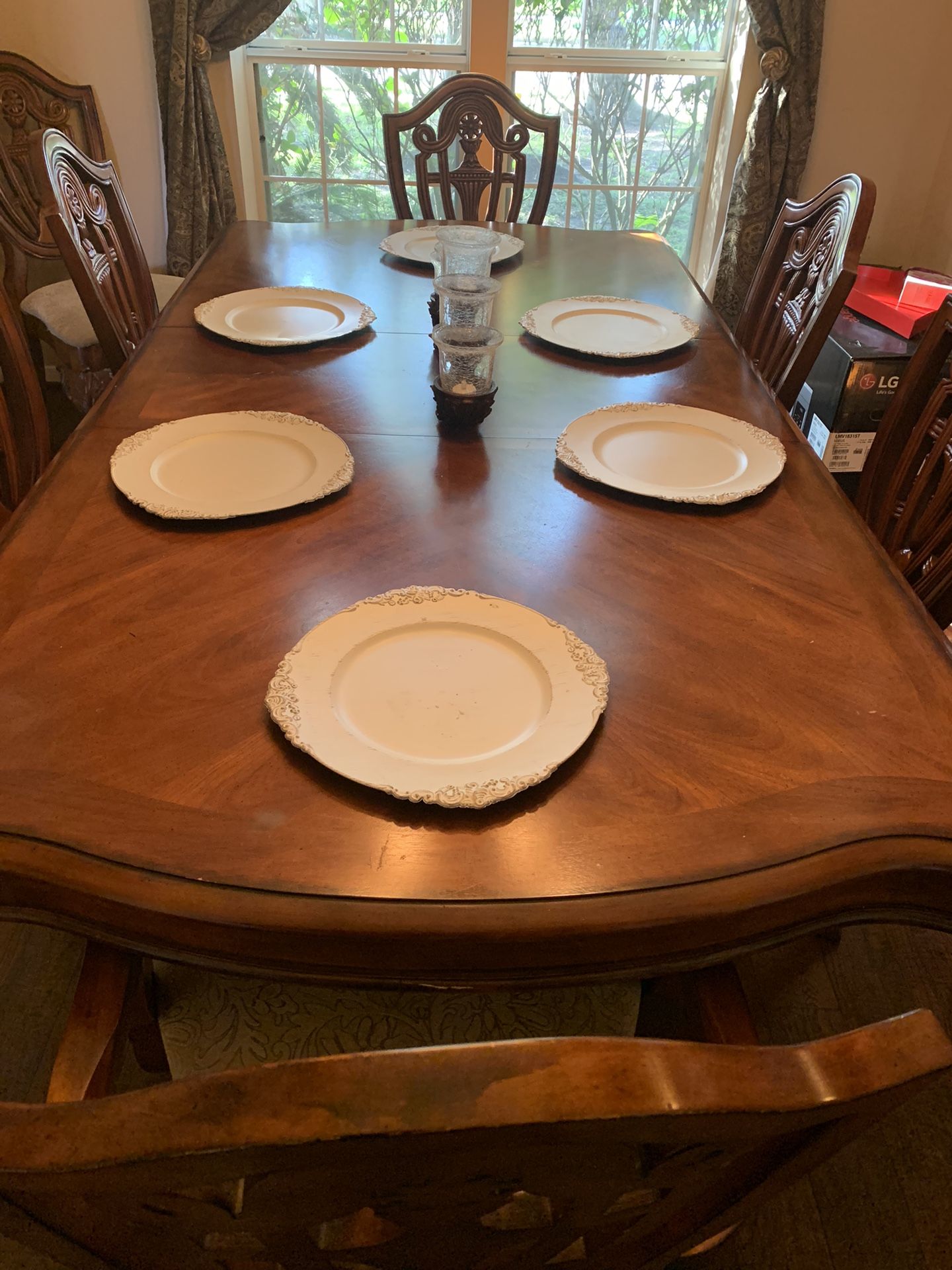 Dining Table & Cabinet