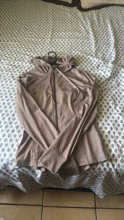 women’s workout zip up