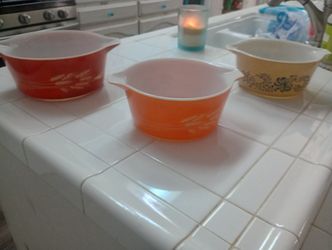 Vintage Pyrex Bowls