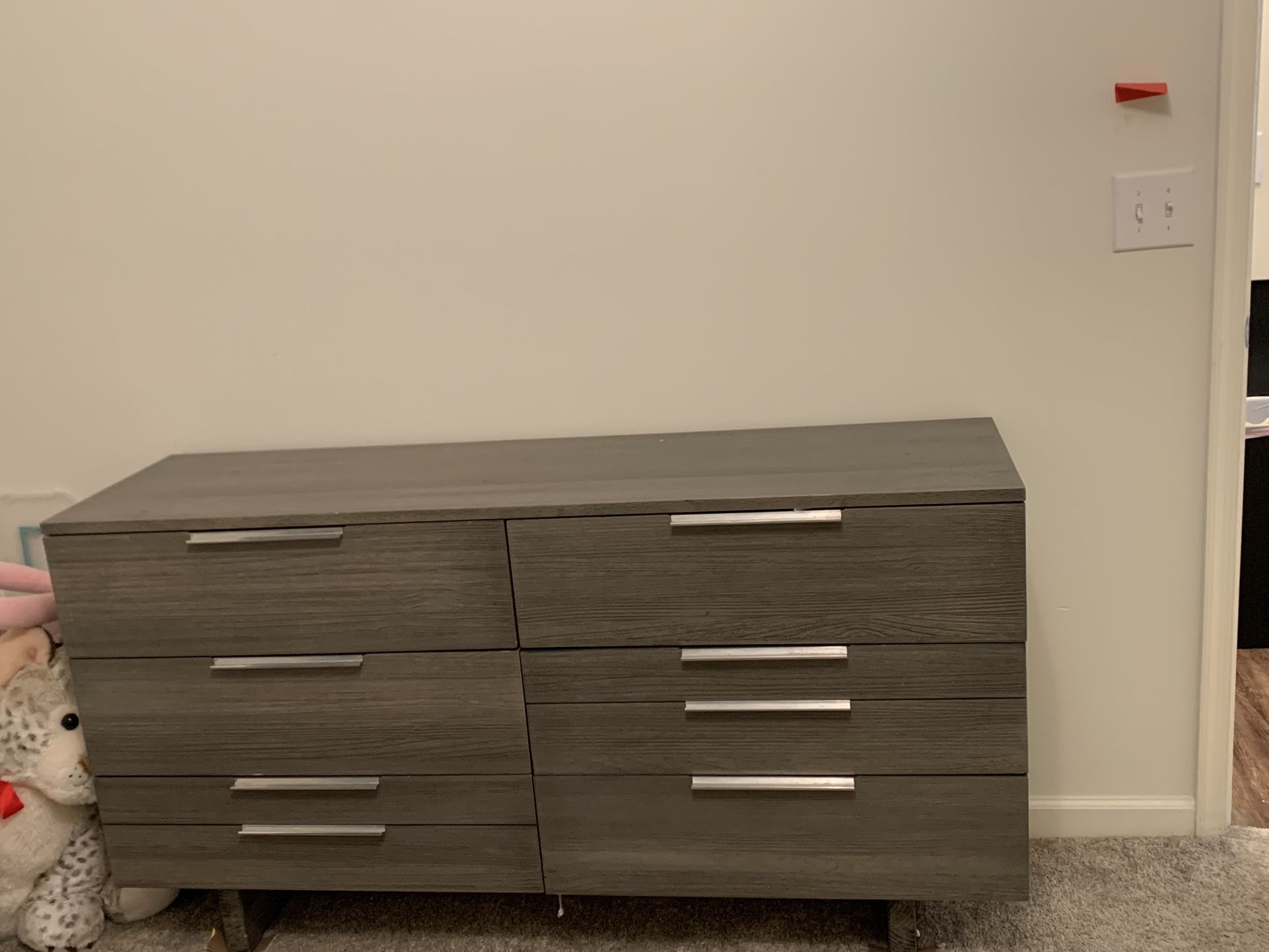 6 Drawers Grey Wood Dresser 