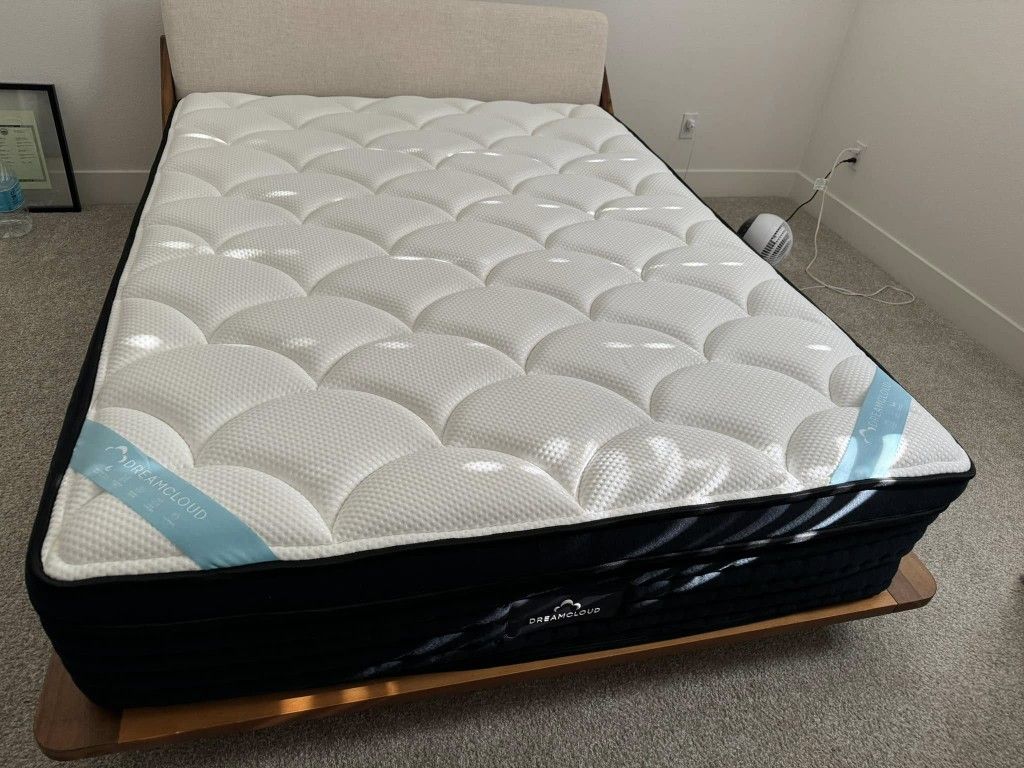 π₯ DreamCloud Premier Queen - $395 (Retail $1200) - Archaeologist's Discovery Temple! π₯