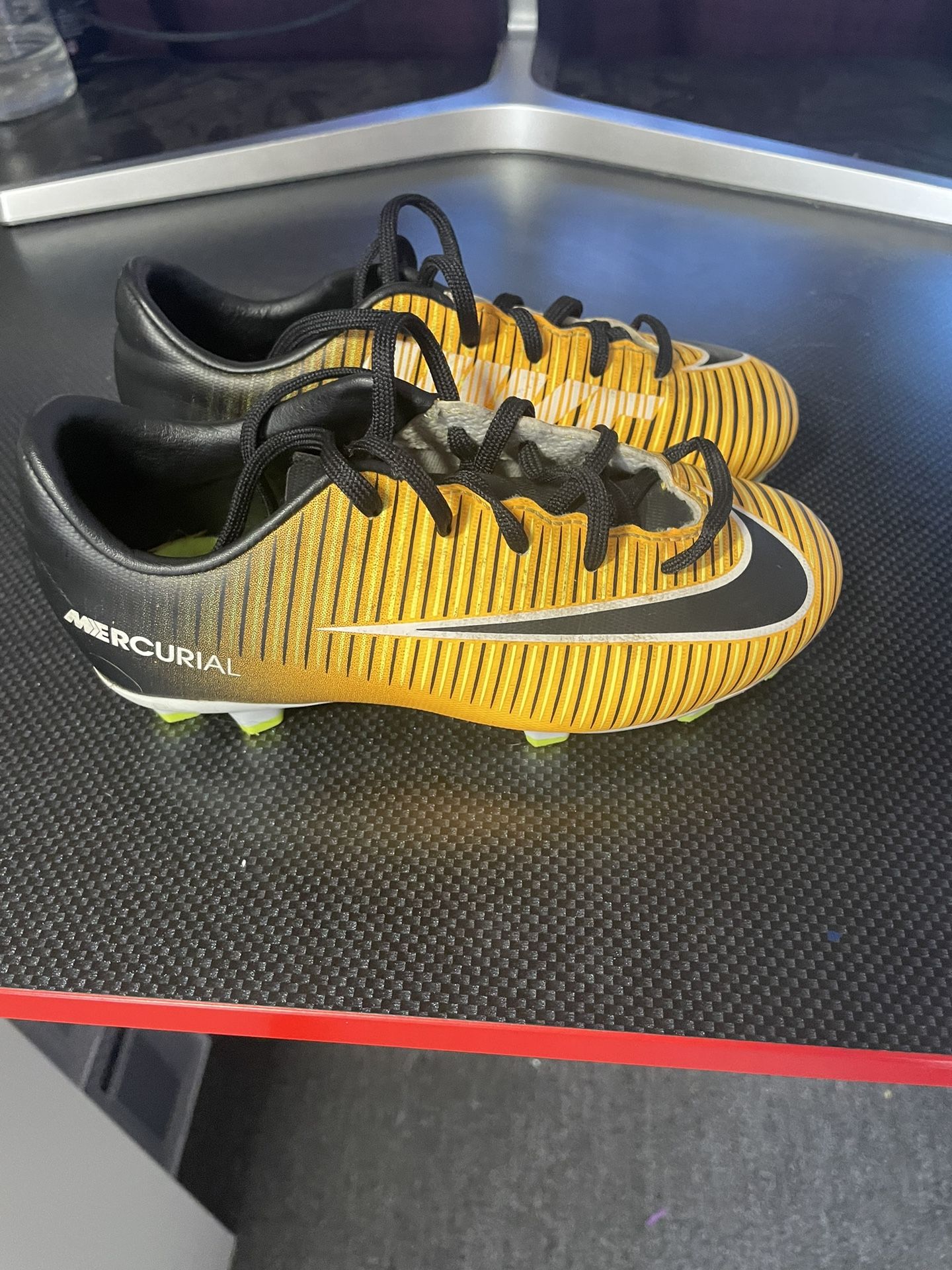 Nike Mercurial Victory VI FG