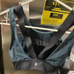 LOW PRICE MOVING- RARE $89 + TAX RETAIL LULULEMON SPORTS BRA 