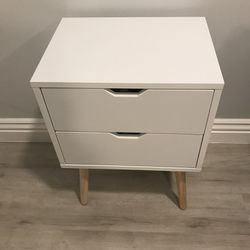 Modern  White  End Side TableNightstand  With Storage Drawer 