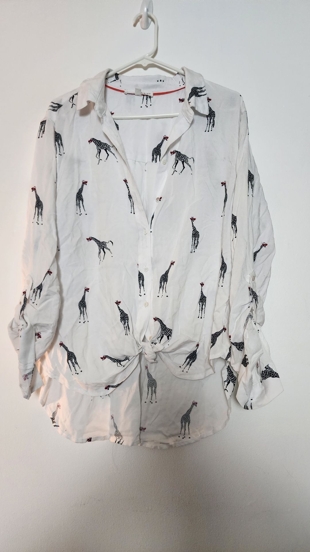 Women's Giraffe Print Button-up Shirt Size XL