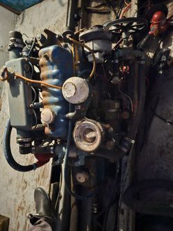 Perkins 4.108 / 4.107 4-cylinder marine diesel engine.