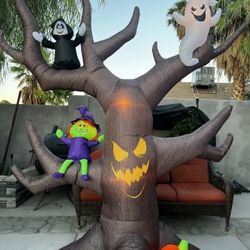 Haunted Living Halloween 8.5-ft Haunted Tree Blowup Inflatabl NEW