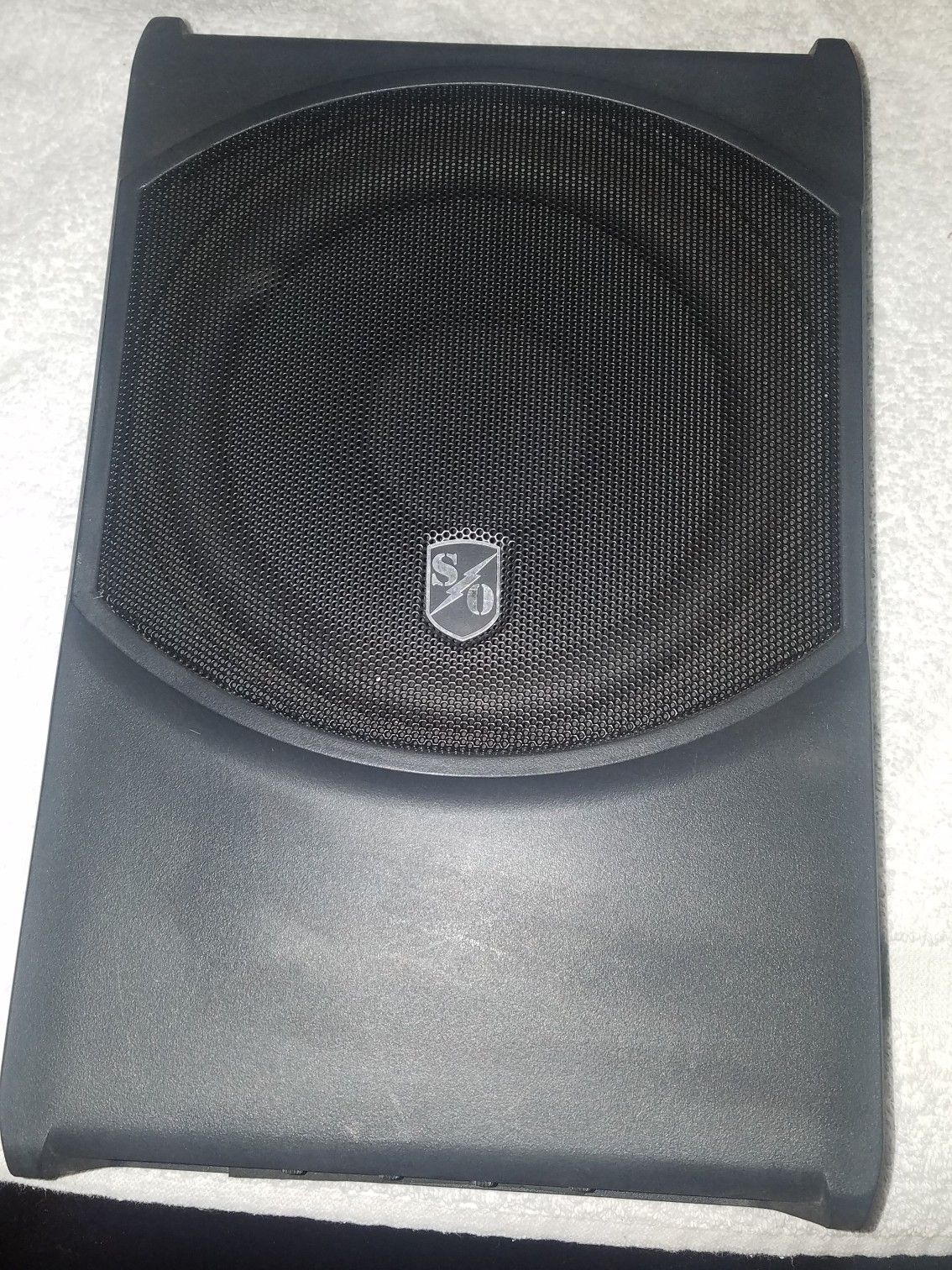 Nice Compact Powered 8" Subwoofer 250 Watts Total!