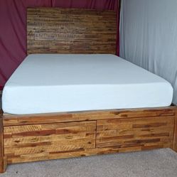 Queen Bed   Cama Queen 