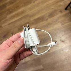 Lightning Cable And Box