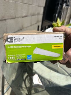 Led prismatic wrap light