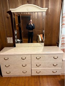 FREE 5-Piece Vintage Faux Marble Bedroom Set