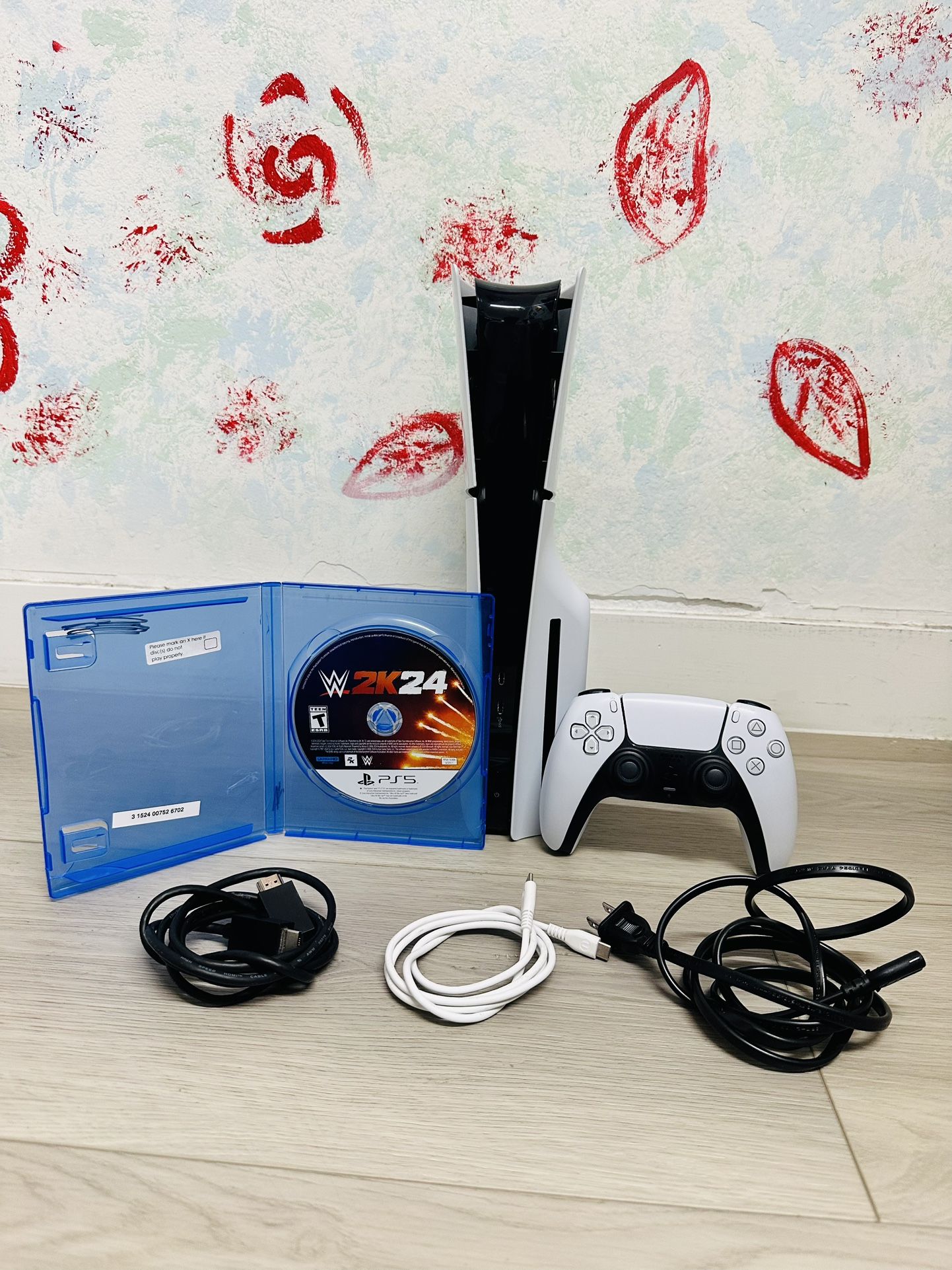 Sony PlayStation 5 Slim - 1TB , Bonus 1 Game 2K24 ( Used Very New )