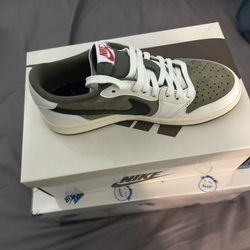 Travis Scott x Air Jordan 1 Low OG