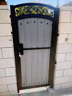 Custom side gate